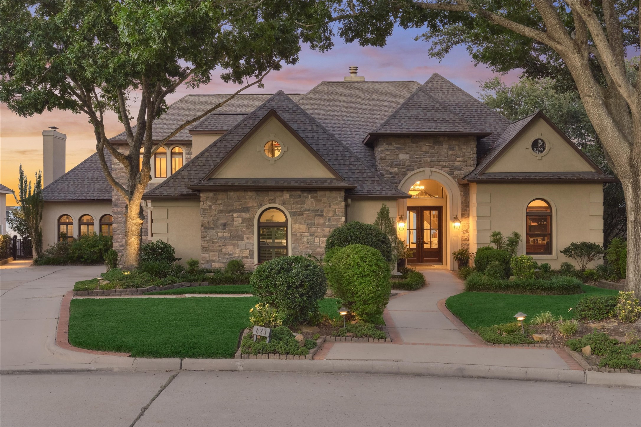 423 Edgewood Drive Montgomery TX 77356