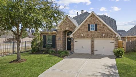 1826 Matthew Glen Lane Richmond TX 77469