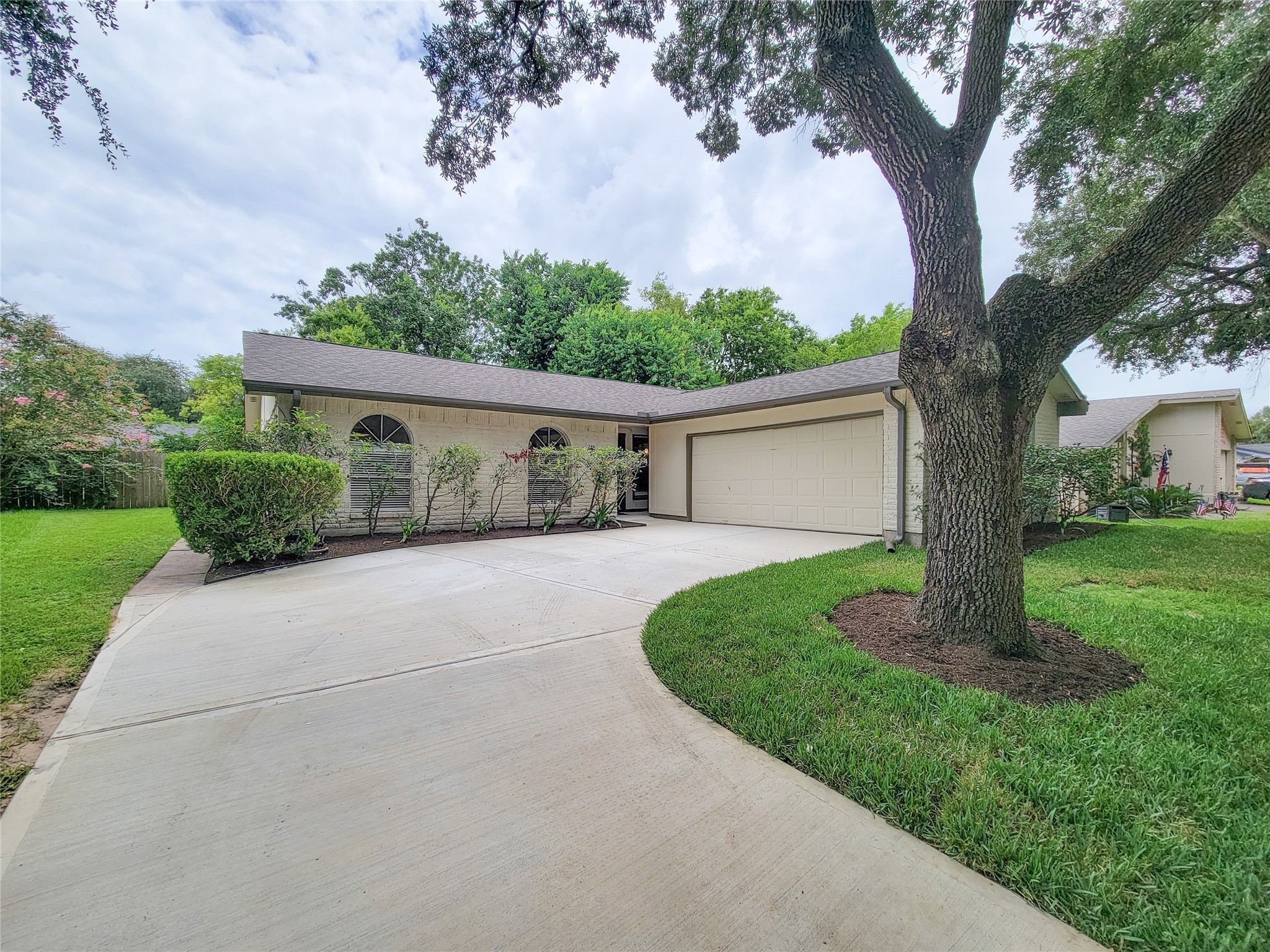 2211 Woodglen Drive Missouri City TX 77489