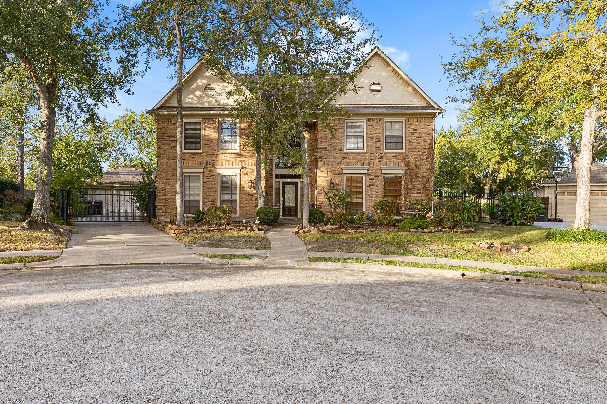 15207 Redwood Run Court Houston TX 77062