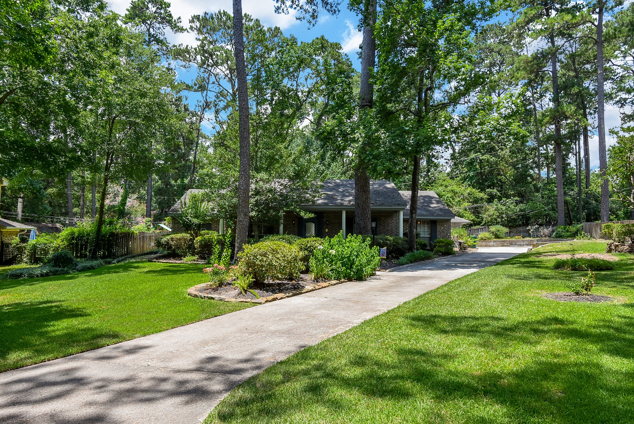 580 Manassas Park Conroe TX 77302