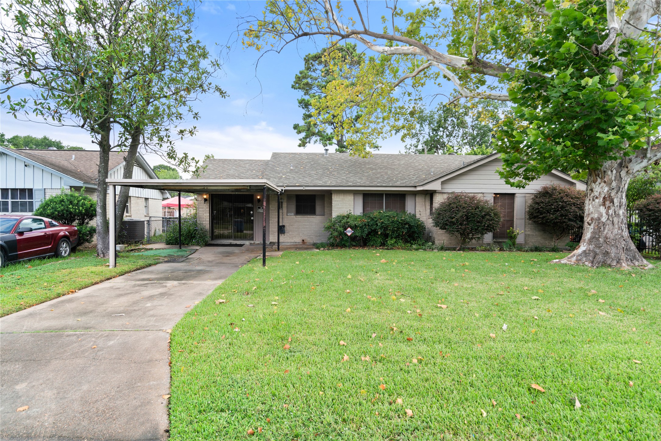 522 Rainy River Drive Houston TX 77037