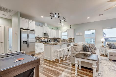 967 Bowers Lane Crystal Beach TX 77650