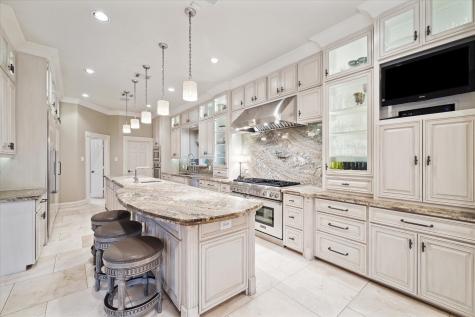 16 Pecan Trail Lane Houston TX 77055