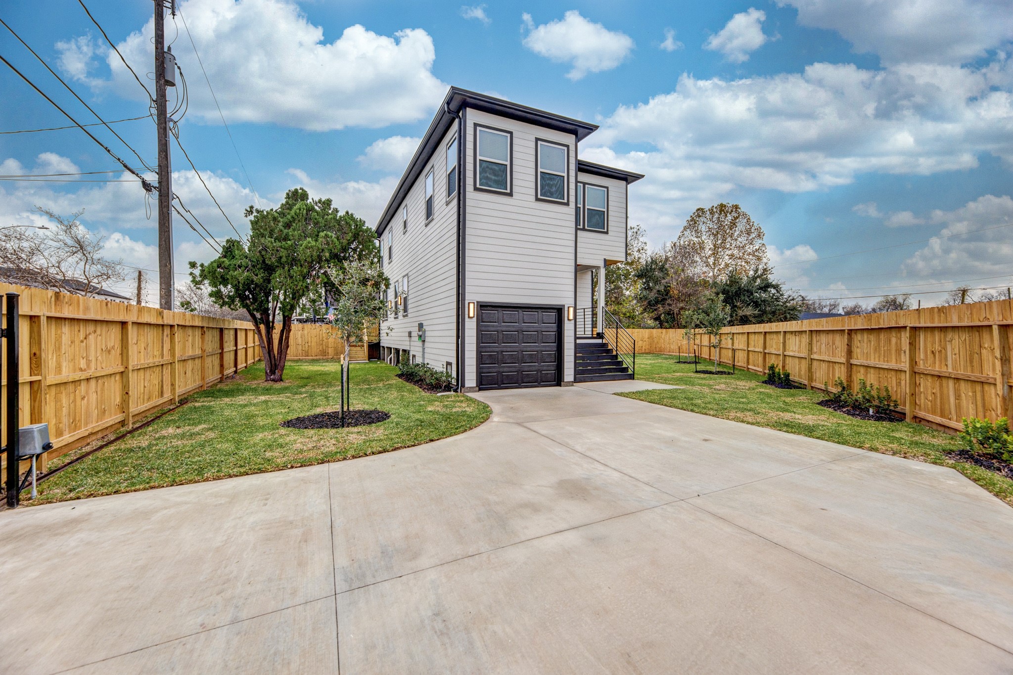 3725 Easy Street Houston TX 77026