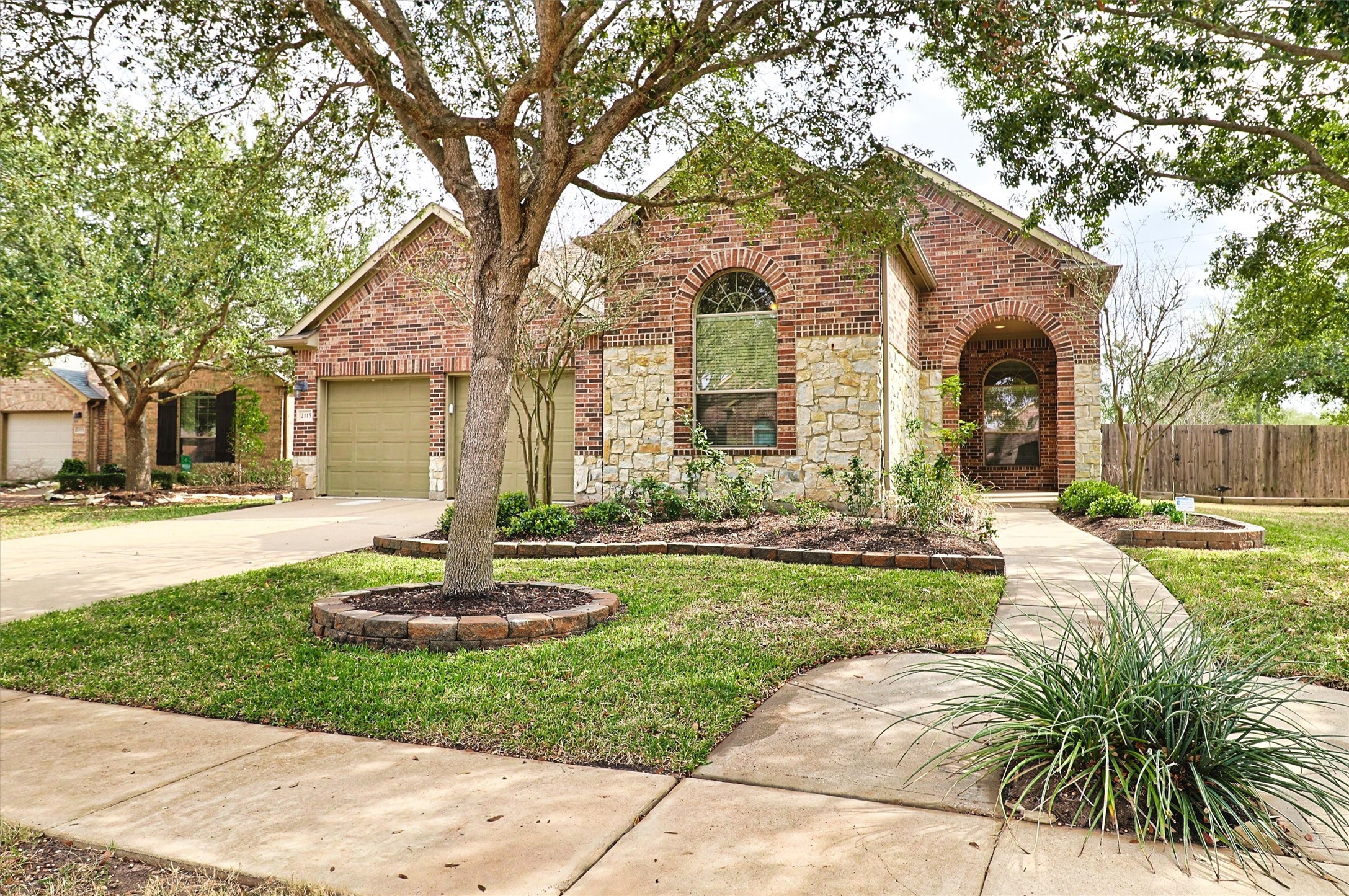 2115 Ascot Lane Sugar Land TX 77479