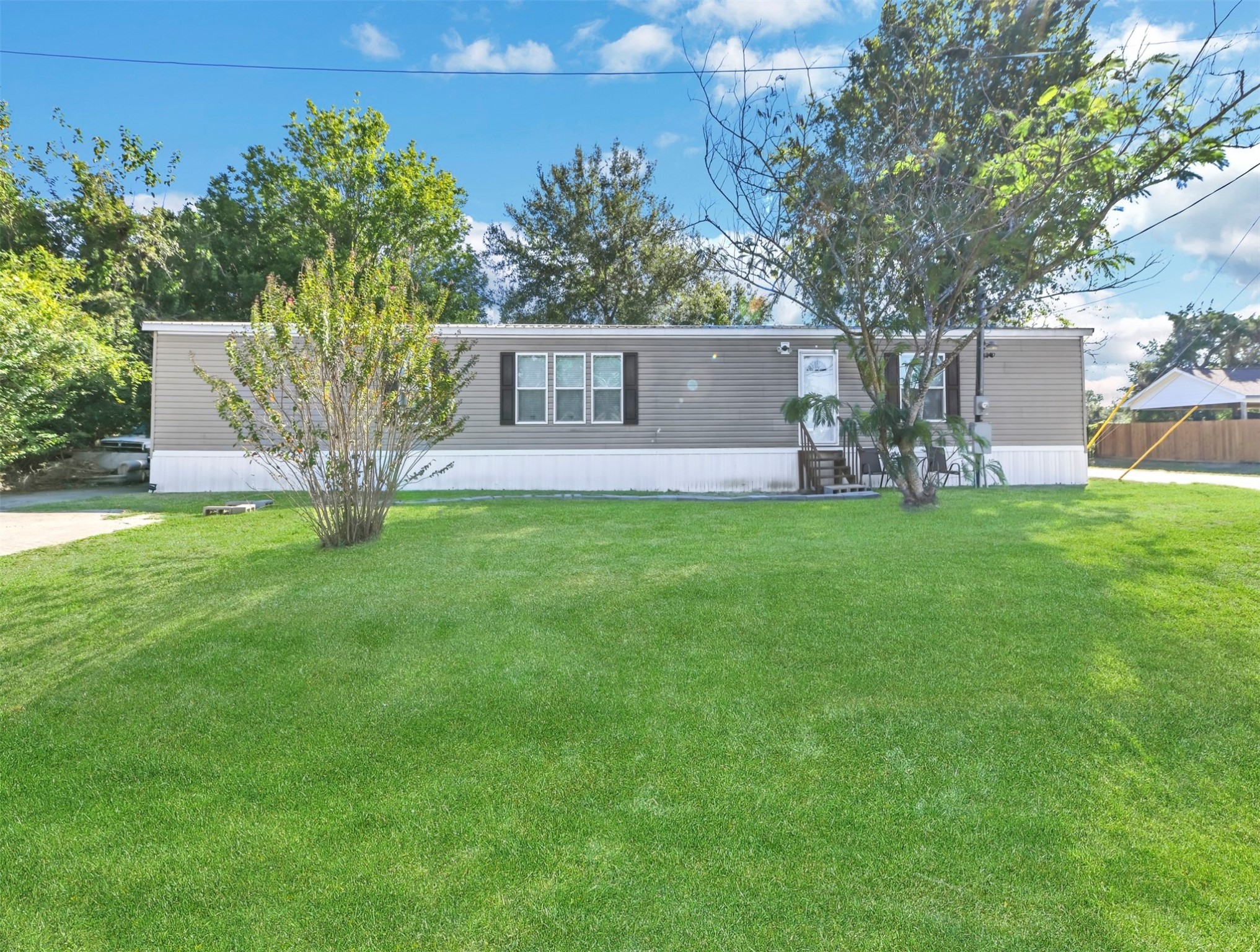 605 Golden Bend Drive Highlands TX 77562