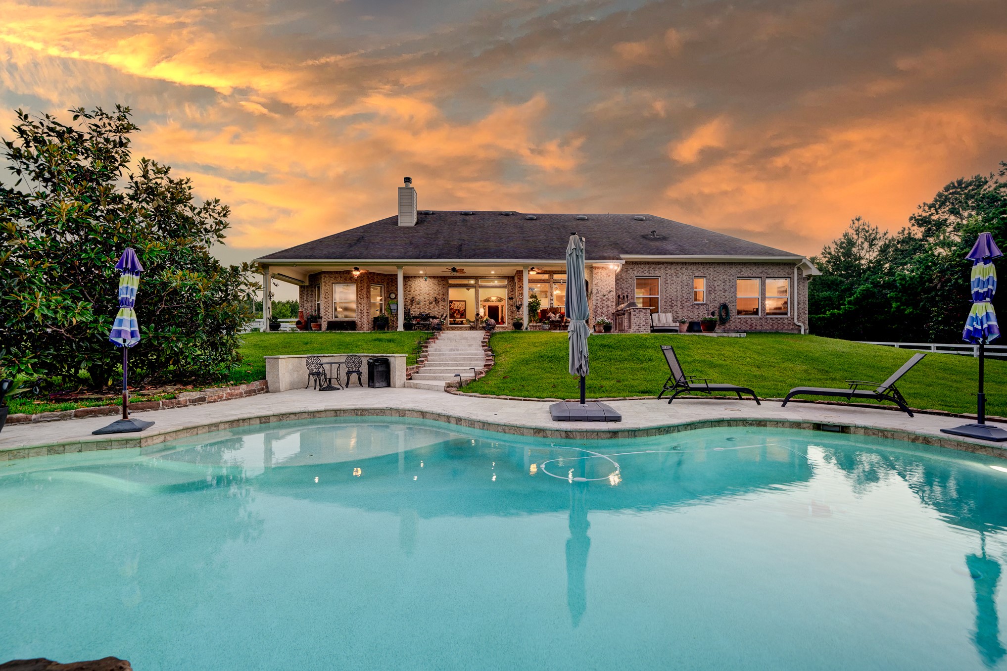 4490 N Duck Creek Road Cleveland TX 77328