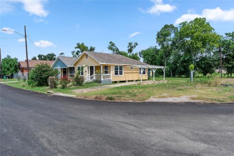 2417 Lee Street Houston TX 77026
