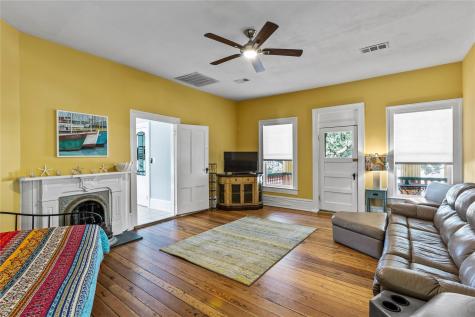 2927 Bernardo De Galvez Avenue Galveston TX 77550