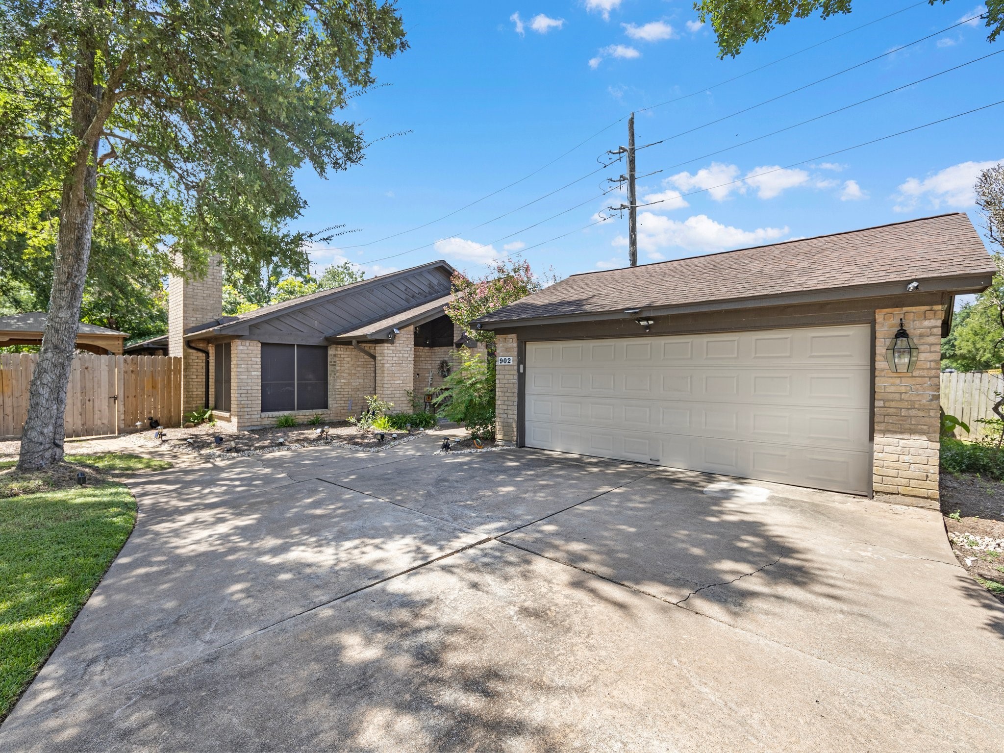 902 Colony Court Richmond TX 77406