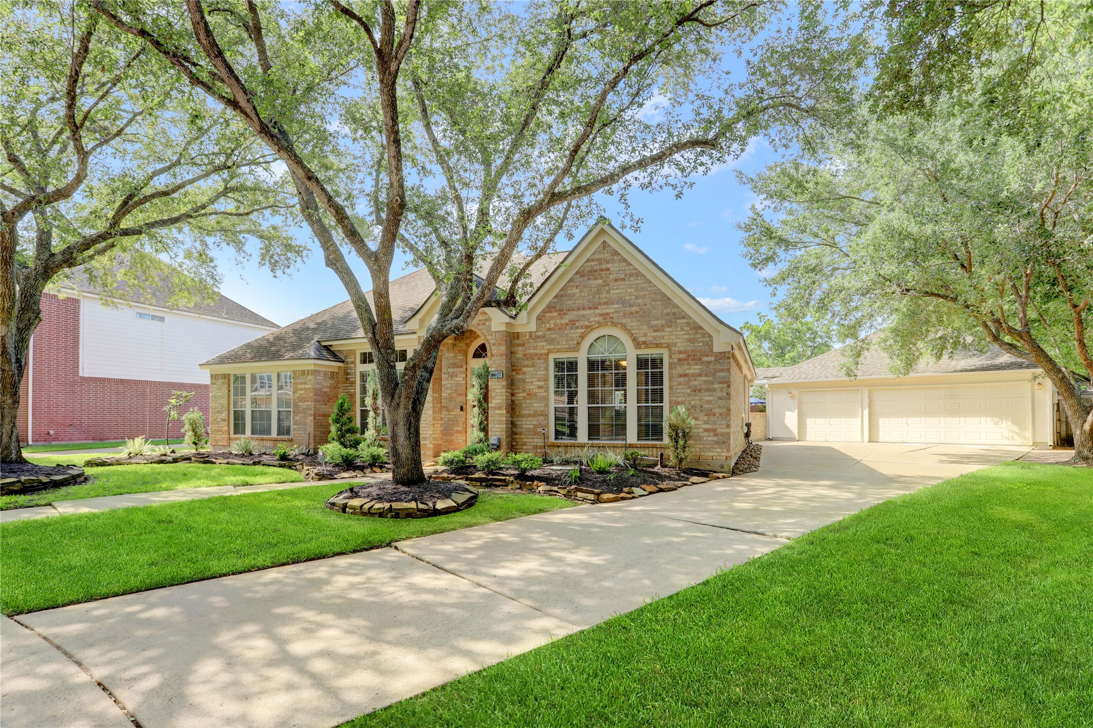 6027 Parkwood Place Sugar Land TX 77479