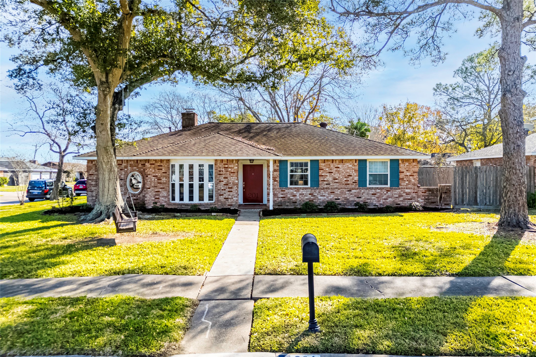 201 Stonehenge Lane Friendswood TX 77546