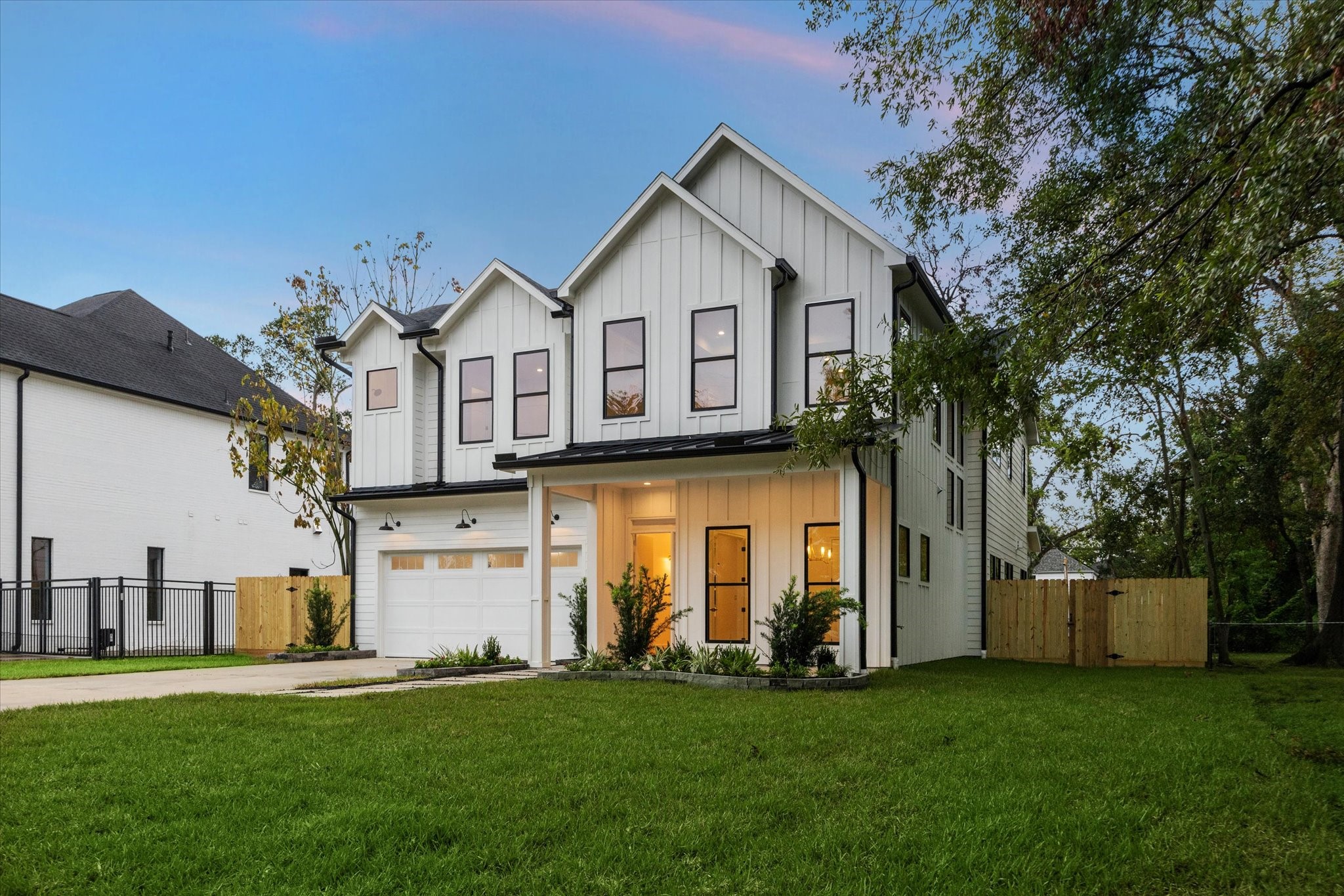 219 W 34th Street Houston TX 77018