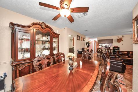 37 Wagon Lane Loop Angleton TX 77515