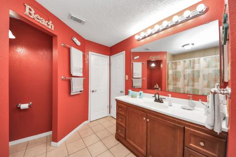 37 Wagon Lane Loop Angleton TX 77515