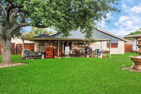 37 Wagon Lane Loop Angleton TX 77515