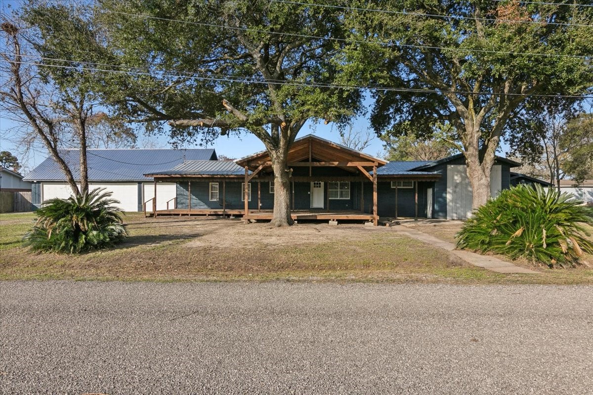 3553 2nd Street Beaumont TX 77705