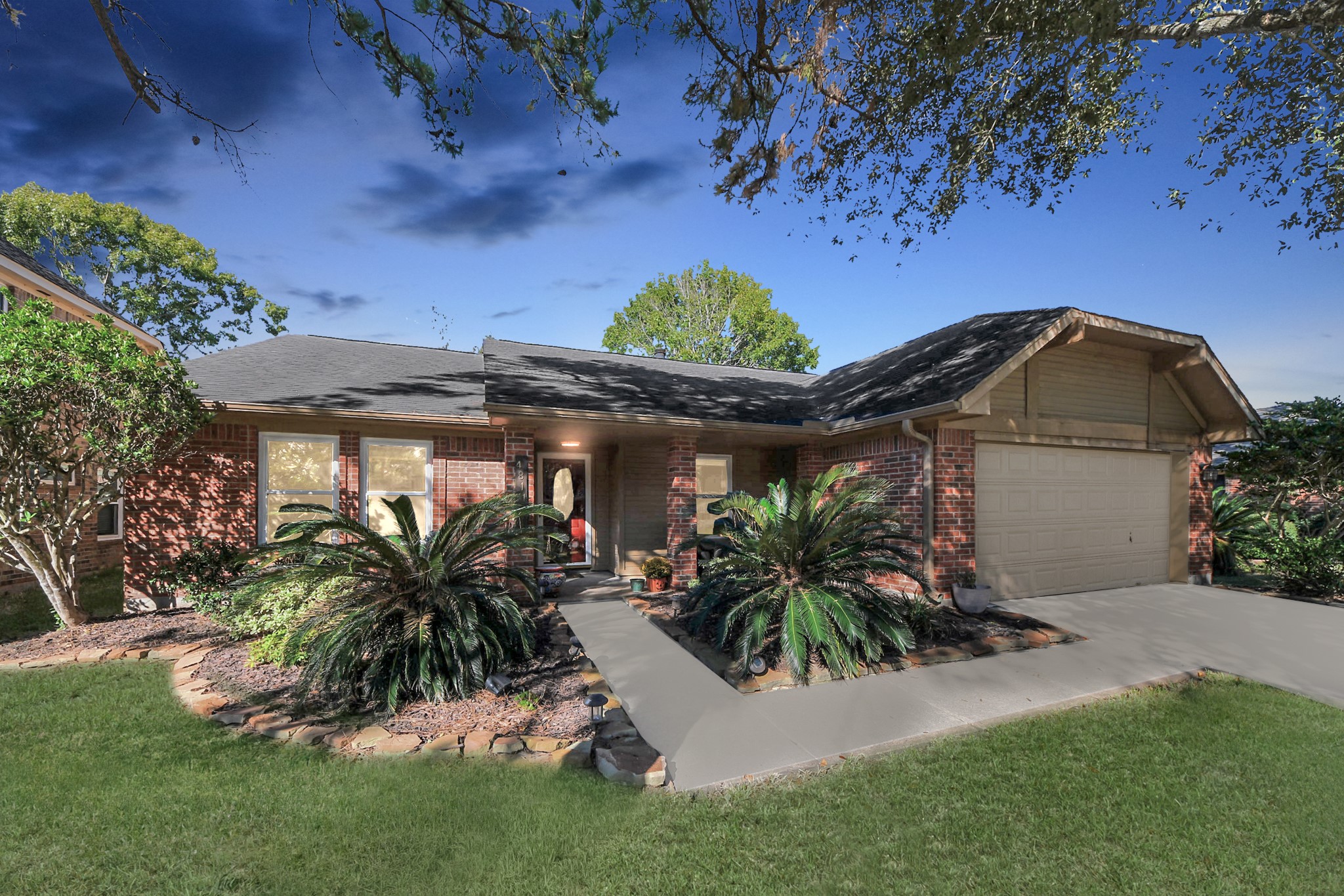 4811 Meadowglen Drive Pearland TX 77584