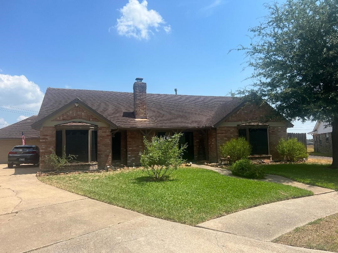 1717 N Park Side Drive Deer Park TX 77536