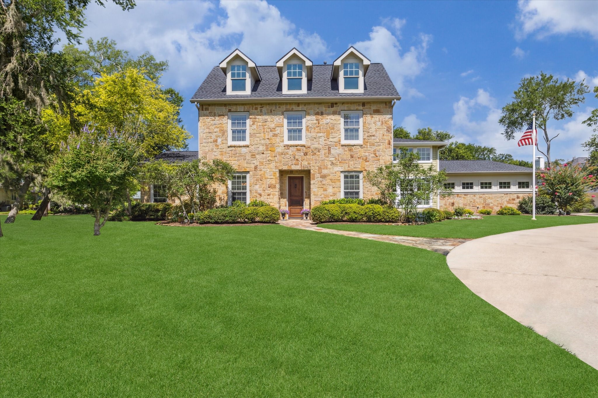 7410 Rustling Oaks Drive Richmond TX 77469