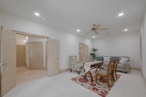 2034 Colquitt Street A Houston TX 77098