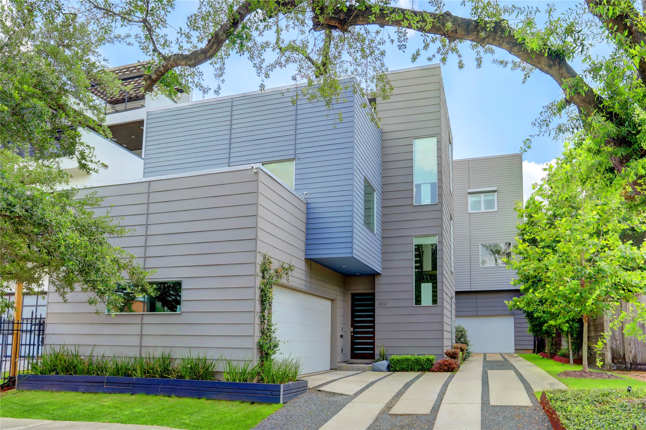 1832 Palm Street Houston TX 77004