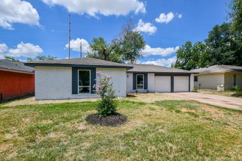 7759 Bunker Wood Lane Houston TX 77086