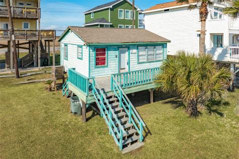 17404 Bristow Drive Galveston TX 77554