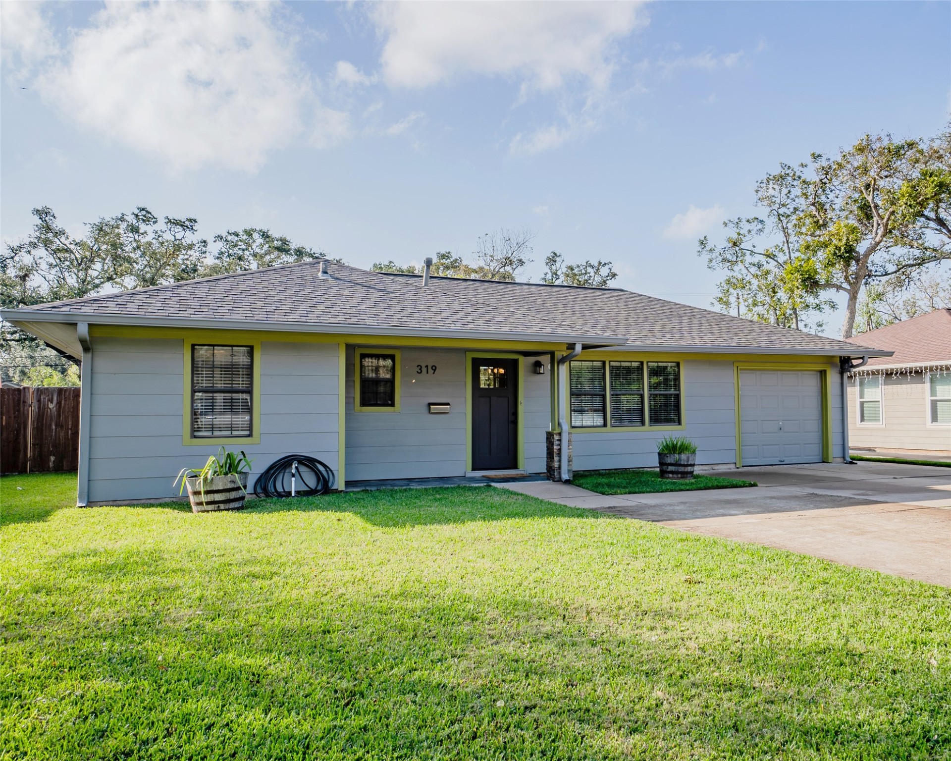319 Caladium Street Lake Jackson TX 77566
