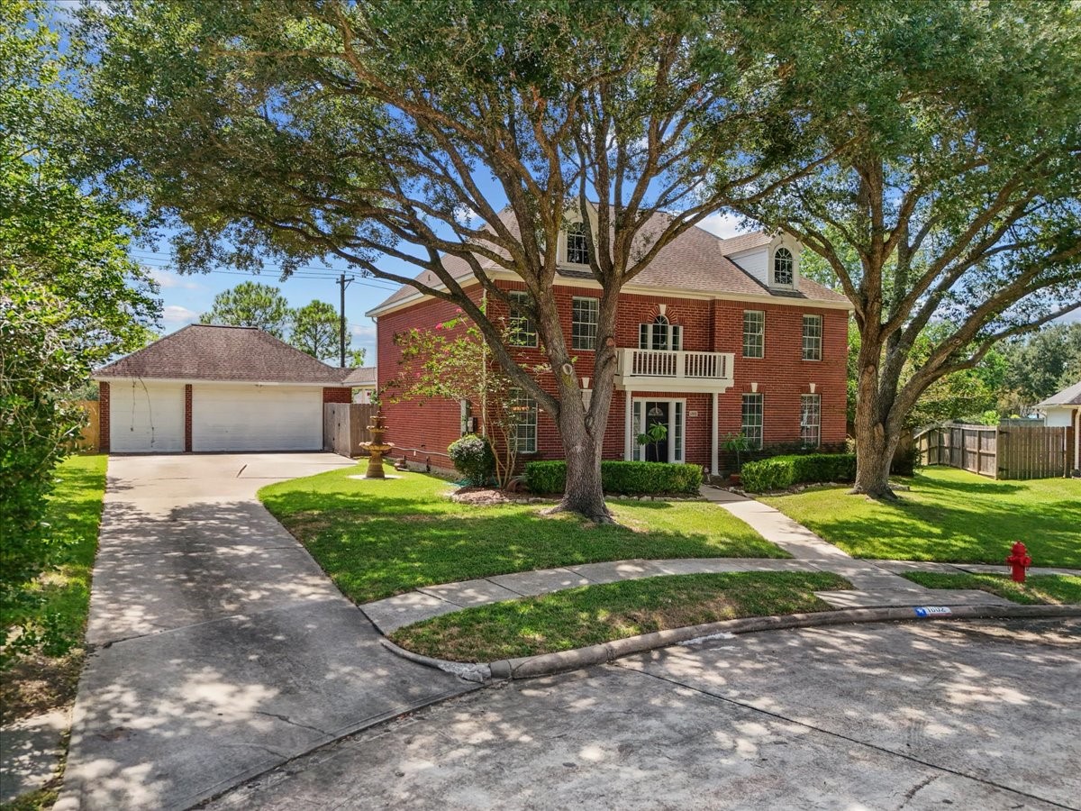 1802 Creekside Drive Friendswood TX 77546