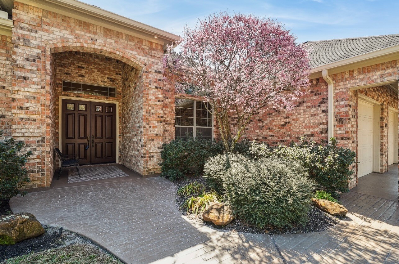901 Longmire Road 17 Conroe TX 77304