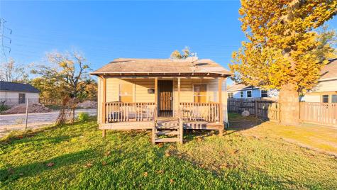 2915 Creston Drive Houston TX 77026