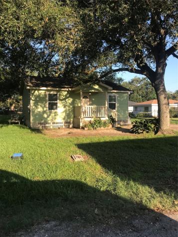 7008 Church Lane Hitchcock TX 77563