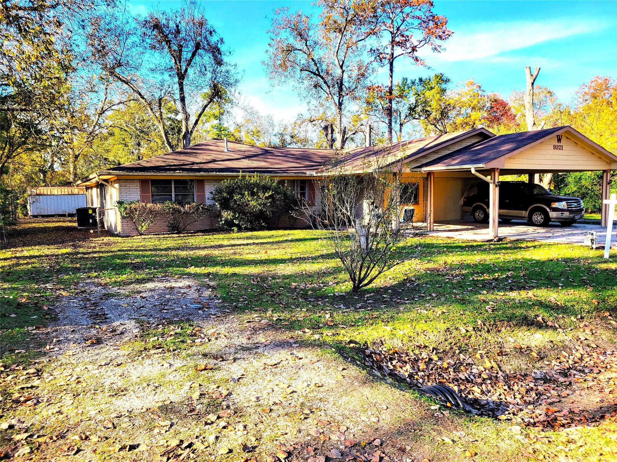 9321 Sherbourne Street Houston TX 77016