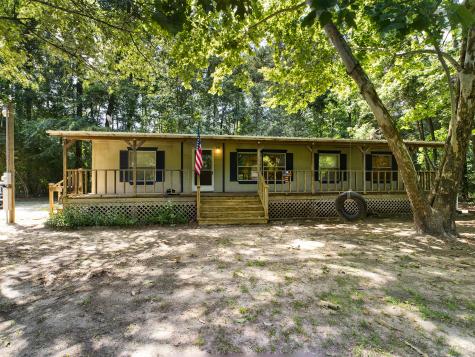 13717 Pinewood Village Drive Conroe TX 77302