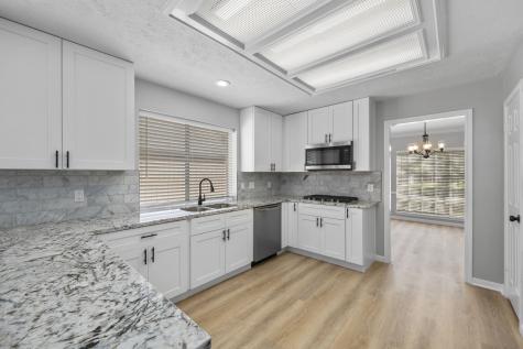 15966 Knolls Lodge Drive Houston TX 77095