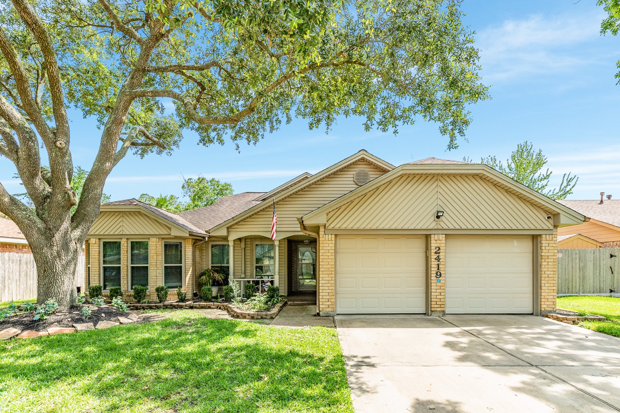 2419 Colleen Drive Pearland TX 77581