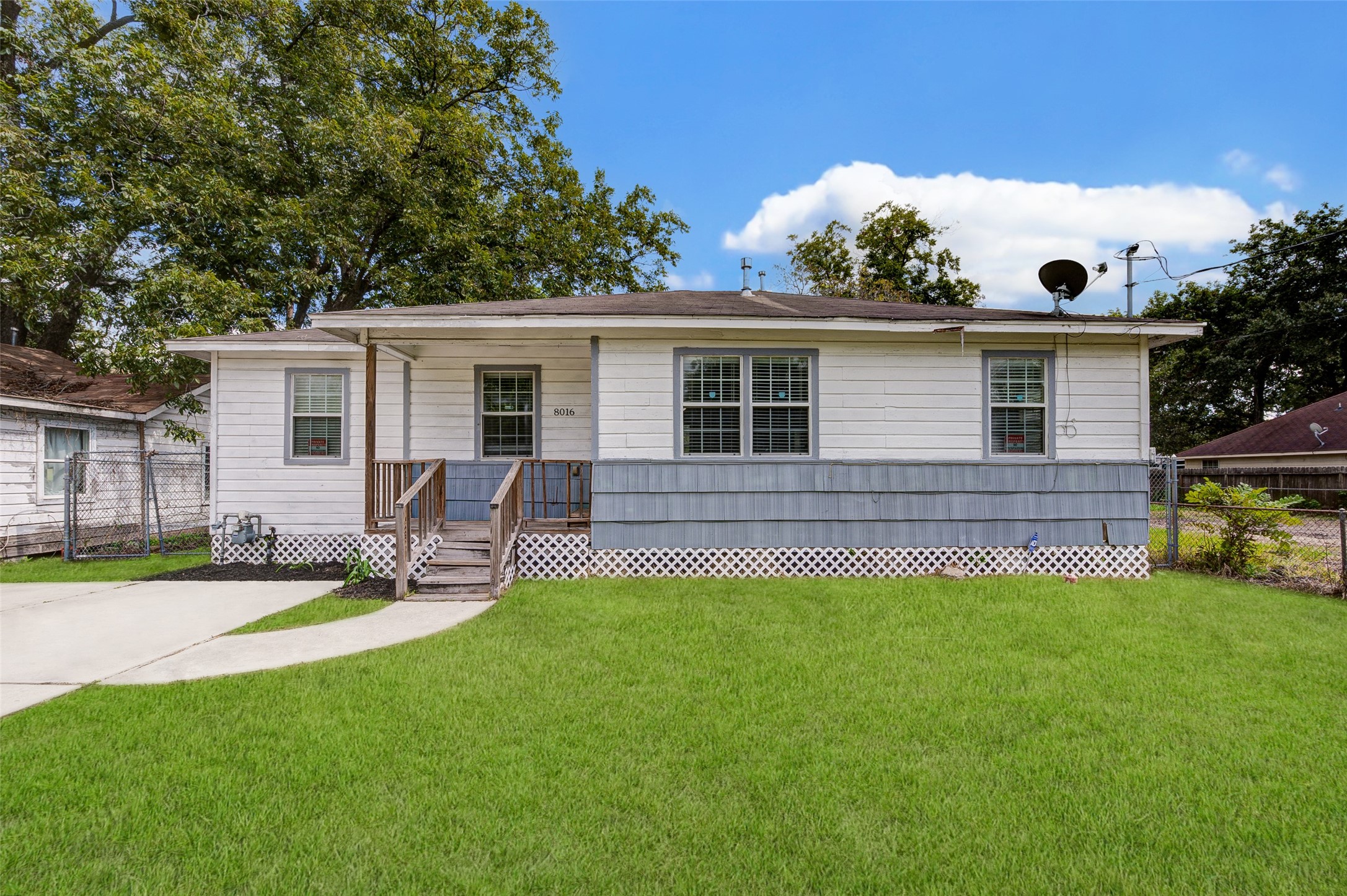 8016 Peachtree Street Houston TX 77016
