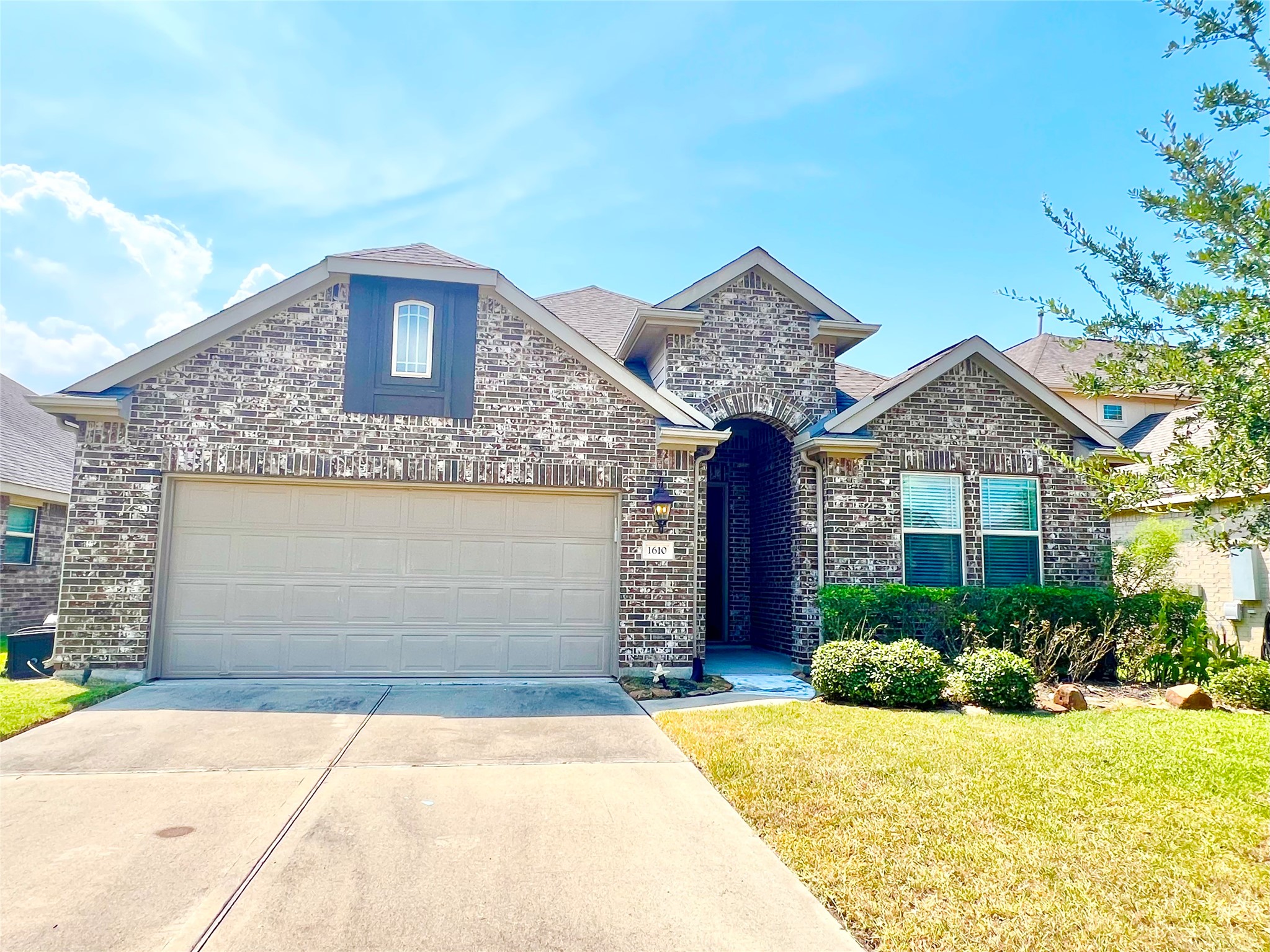 1610 Nacogdoches Valley Drive League City TX 77573