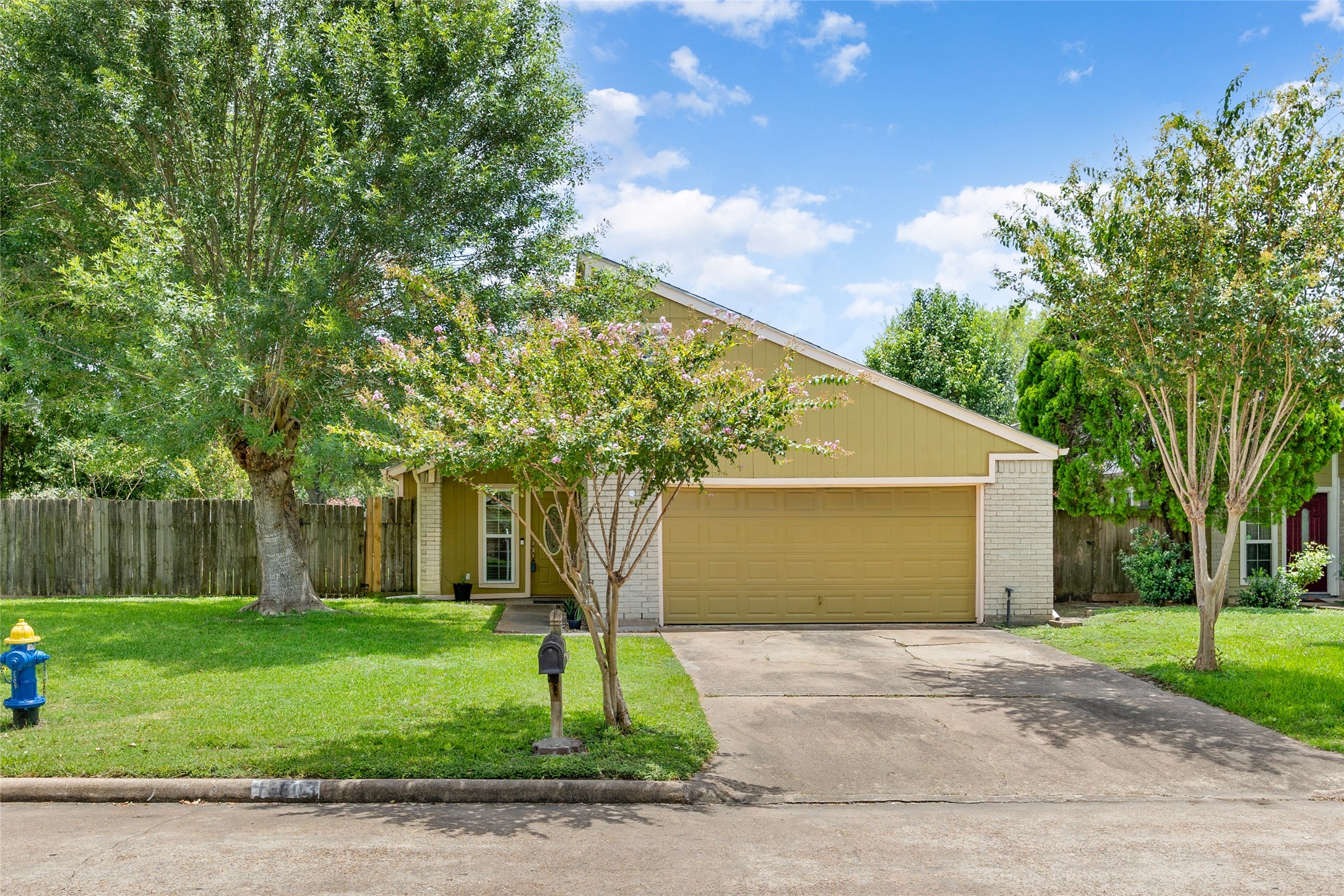 13803 Beech Hollow Lane Houston TX 77082