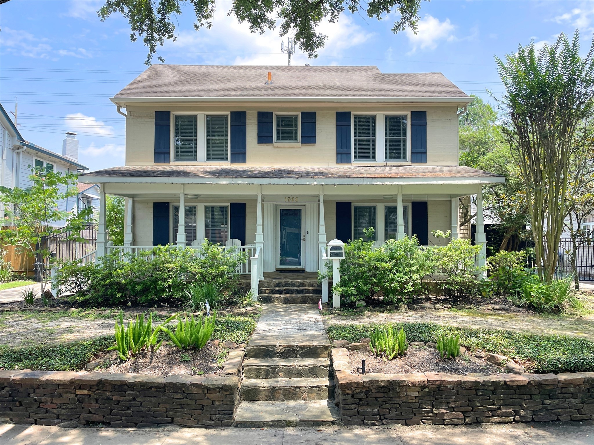 1926 Banks Street Houston TX 77098