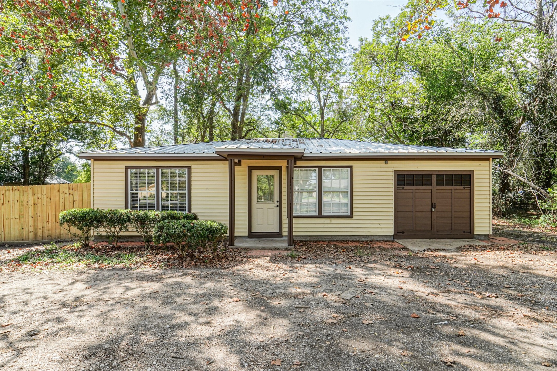 13121 W 6th Street Santa Fe TX 77510