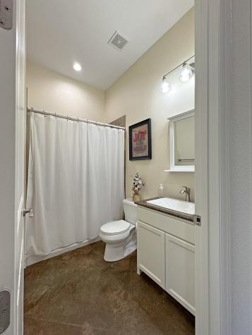 591 E Burgundy Bay Port O Connor TX 77982
