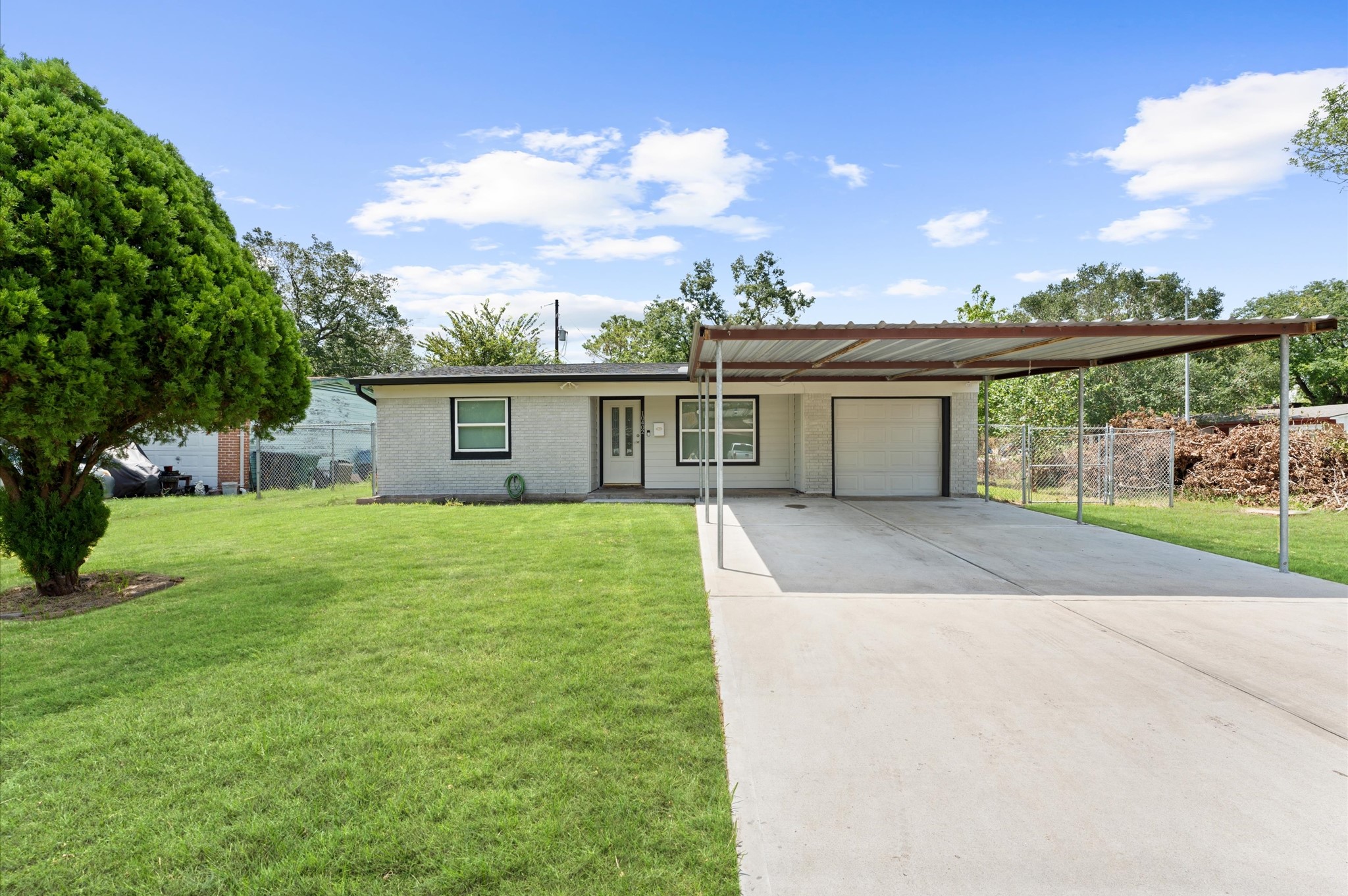 10402 Ambursen Street Houston TX 77034