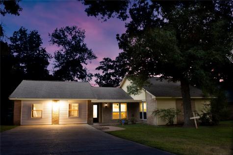 206 Wellwood Lane Conroe TX 77304