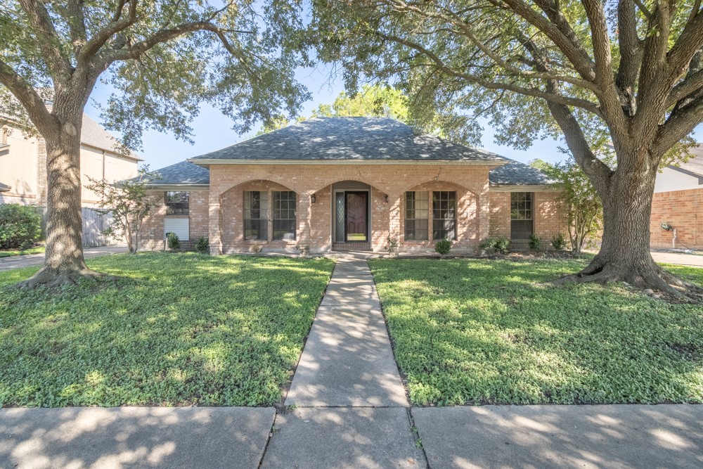 15218 La Paloma Drive Houston TX 77083