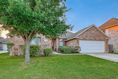 2439 Kilgarney Keep Street Dickinson TX 77539