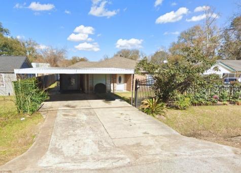 523 Cresline Street Houston TX 77076