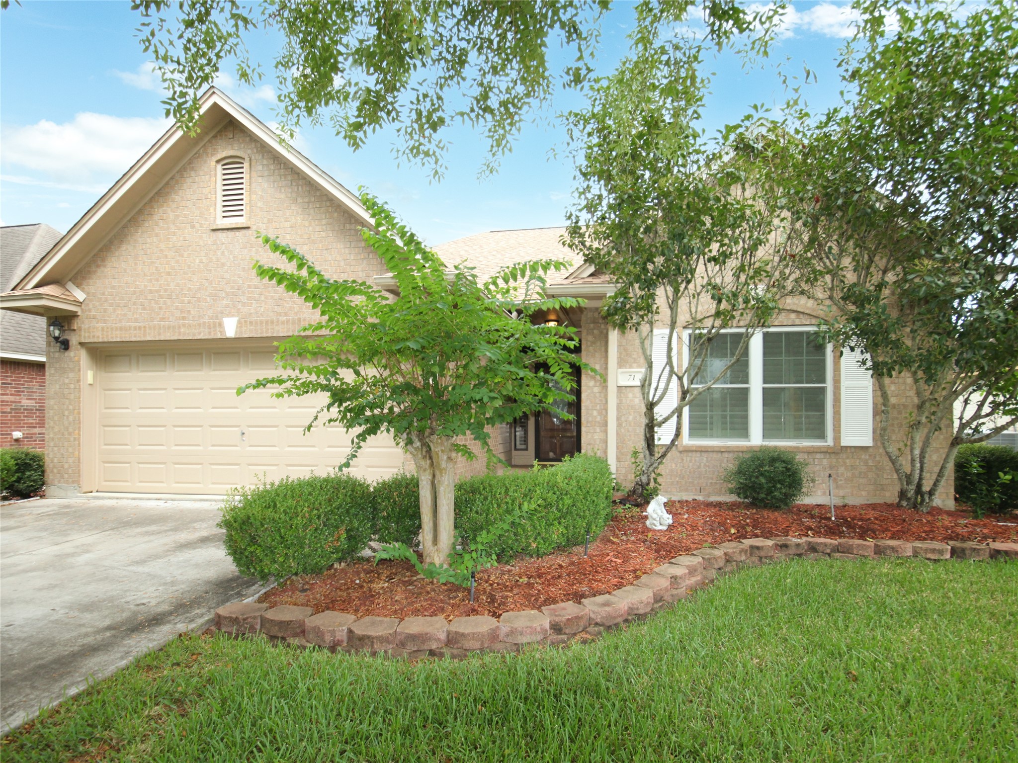 71 Tangerine Court Lake Jackson TX 77566